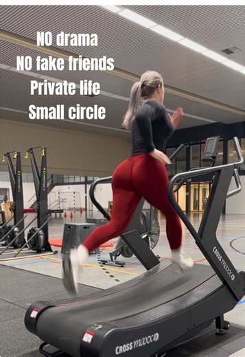 Dynamic Workout Outfit Inspiration for Active Lifestyle