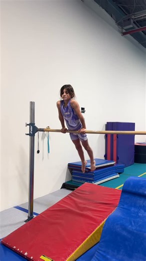 🔔 Way to go Giuliana 💙 #backhipcircle #preteamgymnastics #gymnastics #gymnast #gymnasticslife #gymnasticstraining #hatboropa #gymnastlife | Ricochets Gymnastics