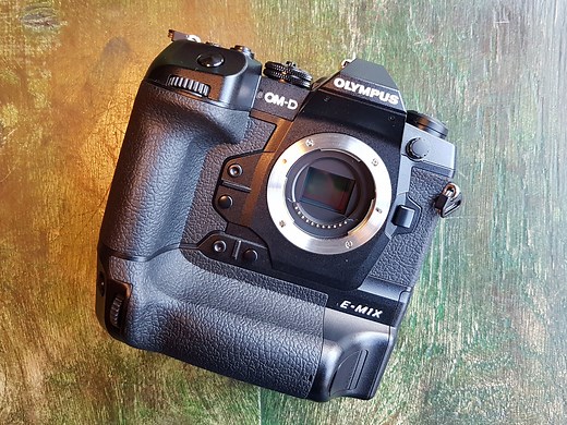 Olympus OM-D E-M1X review