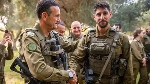 Idan Amedi, Aktor Netflix yang Jadi Korban Perang di Gaza, Alami Luka Parah hingga Dilarikan ke UGD - Tribunnews.com