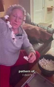 DIY Popcorn & Cranberry Garland | A Simple Holiday Tradition