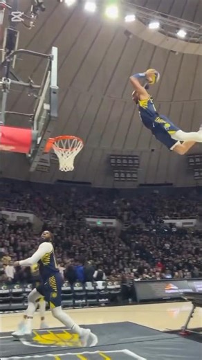 THE ULTIMATE FREESTYLE BASKETBALL CHALLENGE #Streetball#FreestyleBasketball#BasketballTrickShots