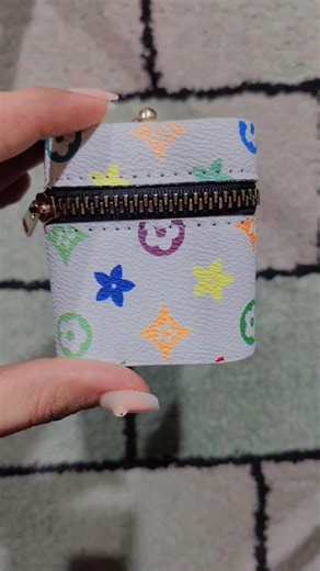 let's make a mini makeup bag #beautyblogger #beautyinspiration