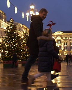 64 reactions · 15 shares | A Natale e per tutto il periodo delle feste Trieste indossa il suo abito più scintillante! Tra i tradizionali mercatini, le luci e gli abeti illuminati Trieste ti regala le grandi mostre pernottando almeno due notti negli hotel aderenti! | Discover Trieste | Facebook