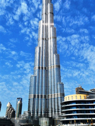 Exploring the Burj Khalifa: A Documentary on the Iconic Skyscraper