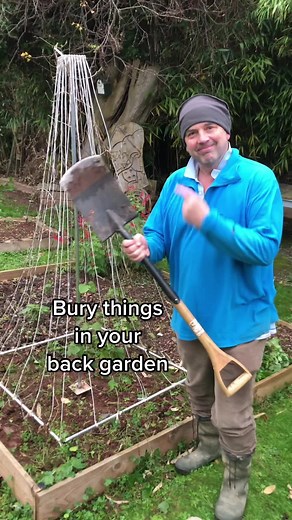 Simon Akeroyd on TikTok