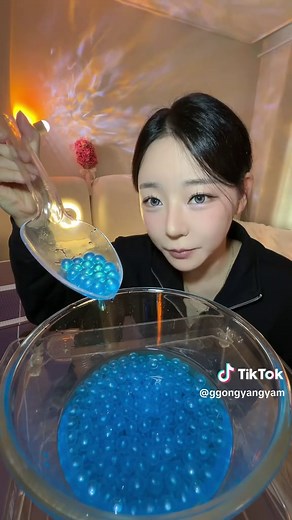 팝핑보바 먹방 영상