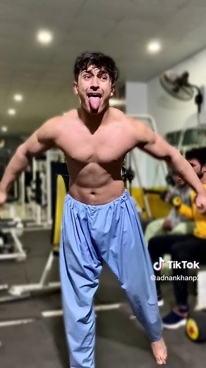 Muscle Flexing Poses for Gym Enthusiasts