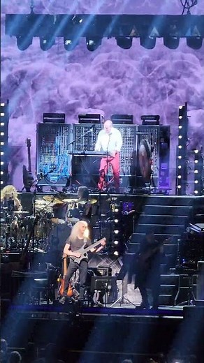 Hans Zimmer Live in Prague electrifying performance of Dark Knight theme #hanszimmer