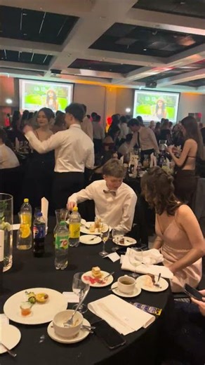 Pretty Woman - Aztec, Pitbull & Gabry Ponte, Studniówka XIV LO Wrocław 2026 / IMG_1225