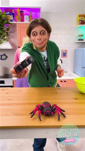 Creepy Momo PRANKS Wife With a SPIDER ! 🕷️😈 #prank #spider #shorts #wife