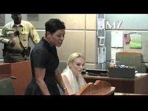 Lindsay Lohan HANDCUFFED in Court - 10-19-2011
