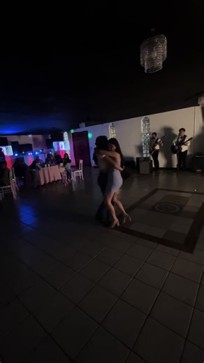 Pasito Sirreño: La Incredibile Danza del Baile