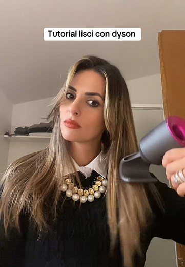 Tutorial Lisci con Dyson: Come Ottenere Capelli Perfetti