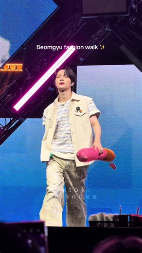 Beomgyu Shines as a Runway Model for Dunkin'