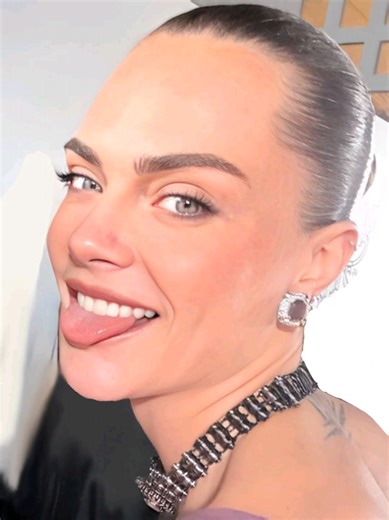 @Cara Delevingne attends Warner Bros. Pictures and MRC Presents World Premiere of