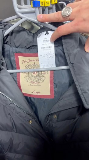 I didn’t plan to spend that much … but he was really going for the sell, plus the jacket is a nice fit The brand is Riri, it was an old vintage item they had saved for their revival, I’ve just checked some of the online prices and finding a mixture, but this one is definitely a personal one for me … For a date apparently 😂😂 📍 The Children’s Society, Chichester | Life at Gully