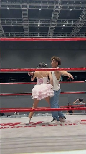 Cute Dress vs Beast Lift: Wrestling Showdown! 🇨🇳🥊