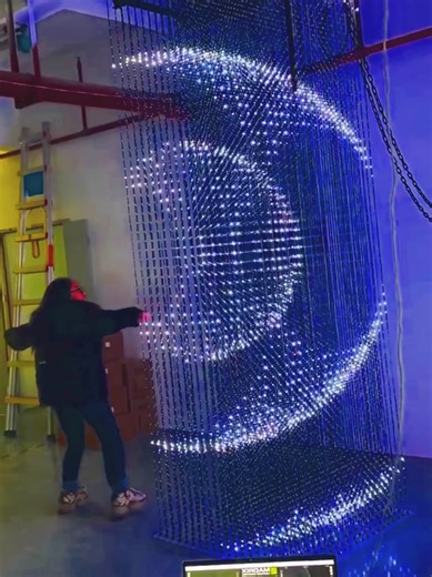 Alston Gu of Shenzhen-based AOSHOWLED, demonstrates how advanced LED technology can become fully responsive to the human body. Using Madrix software, 🔊💡 Gu created a somatosensory lighting effect where LED pixel lights, 3D tubes, and strips react in real time to sound and movement. 🔊💡 The result is an immersive environment where light follows rhythm, gesture, and presence, blurring boundaries between digital control systems, performance, and spatial experience. Source: aoshowled I I I #light