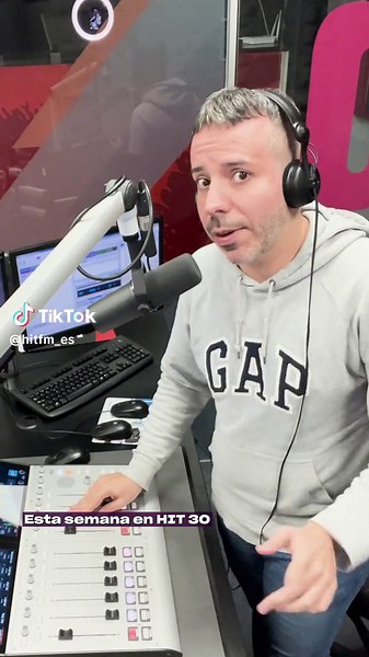 ¡𝐍𝐔𝐄𝐕𝐎𝐒 𝐇𝐈𝐓𝐒 que han entrado esta semana en HIT 30, con @Josuegomezfm! 2️⃣1️⃣ @tate mcrae 1️⃣7️⃣ @Sia ⏫️ ¡Sigue votando por tus favoritos en hitfm.es! #hitfm #musica #radio #hits #hit30 #sia #tatemcrae