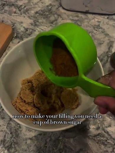 How to Make Cinnamon Rolls without yeast in less than 45 minutes!