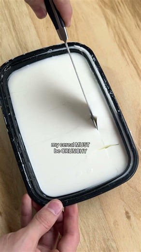 I'm not into soggy cereal... so I found a solution 🥄