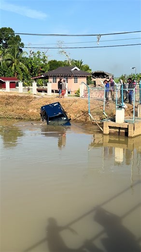 Apit XYZ (@pitz_afrojack)’s videos with original sound - Apit XYZ