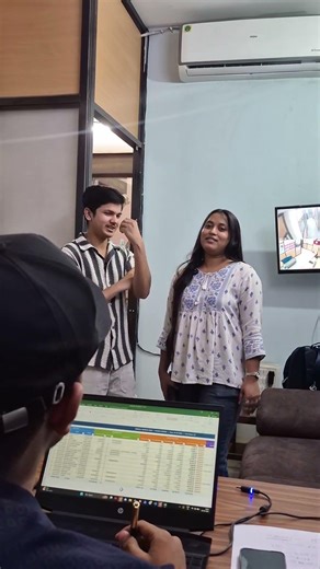 Overtime ki he to bat thi🙄#manager #corporate #viral #explore