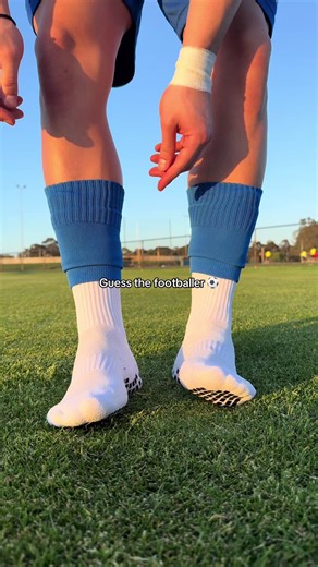 Guess the Footballer: Fun Soccer Trivia Challenge