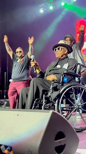 27K views · 766 reactions | @thechilitesofficial Marshall Thompson surprise guest live at the love affair concert in Las Vegas, Nevada. Alongside DJ Slice 李 #haveyouseenher #thechilites #oldiesvibe Pacific Concert Group I don’t have rights to the music | Oldies Vibes | Facebook