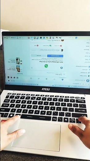 "How to fix an upside down screen on your laptop?" #computerproblems #ifixit #screenfix