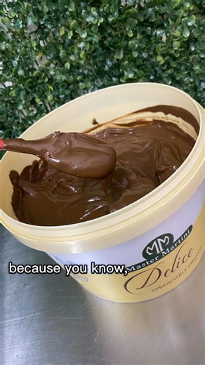 Kinder Bueno Hazelnut Cake using Trans World Master Martini Hazelnut Spread ❤️ | Pink Heaven Cakes & Pastries