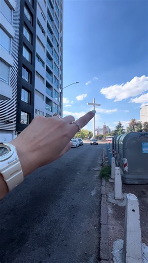 APARTAMENTO EN ALQUILER ZONA TRES CRUCES PRECIO: $33.000 GC: $4.900 2 DORMITORIOS 1 BAÑO COCINA DEFINIDA NO TIENE GARAJE NO ACEPTA MASCOTAS SI QUIERES MÁS INFORMACIÓN ESCRÍBEME AL 091755986 o al 091488391 #trescruces #apartamentoenalquiler #montevideo #uruguay #zamarinmobiliaria