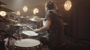 Here's some new stuff!!!! This one's called "Work Shit Out", Hope you enjoy it!!! youtu.be/r_GTgpdoCh0 | Dirty Loops