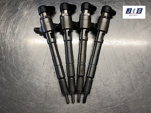 🚗 VW / Audi Injector Test – Before & After In this video, you’ll see a full test of failing injectors versus the same units after reconditioning. The damaged injectors fail across multiple test points — uneven delivery, excessive return, and unstable idle correction. ❗ Symptoms of Failing 1.6 TDI Injectors ⚙ Hard starting (especially cold) ⚙ Excessive white smoke on startup ⚙ Rough or unstable idle ⚙ Diesel knock / ticking noise ⚙ Loss of power or sluggish acceleration ⚙ Poor fuel consumption ⚙