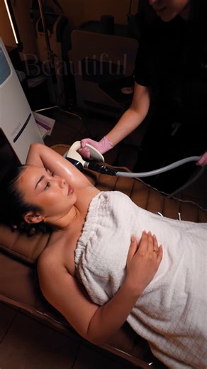 ZenBeauty MedSpa Botox•Fillers•Facials•Laser•VelaShape•Vanquish on Instagram: "While cellulite is normal, it doesn’t make it any less frustrating to spot on our bodies! The VelaShape is the best treatment for anyone looking to minimize the appearance of cellulite. What clients can expect: ⭐️ 30-minute session ⭐️ Non-invasive ⭐️ Pain-free ⭐️ No downtime ⭐️ Minimized appearance of cellulite after just one session DM us to learn more about our VelaShape body contouring service! #VelaShape #Bodycont