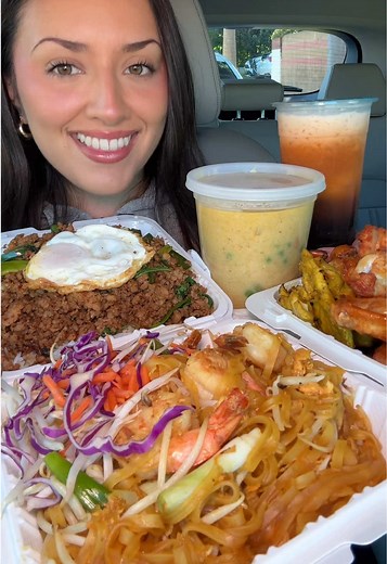 Thai Food Mukbang: A Culinary Adventure 🇹🇭
