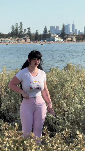 Discovering the City: A Waterfront Stroll