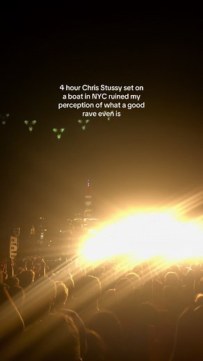 Chris Stussy's Epic 4-Hour NYC Boat Set