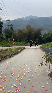 The video is titled "Uncompressing a Game Using an Old Bamboo Craft That Few People Can Name". | Fun With Craz