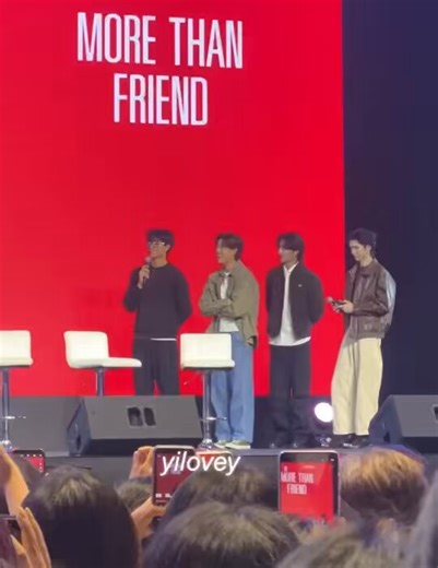 🦁P’Earth, how did you come here today? 🌎I’m always at Mix’s house. 🦁Don’t have to pick you up and drive you home. 🌎I’m going with him and coming with him too. 🪐 Ahe, ahe (soothing) my son. 🦁We haven’t talk for a long time. It’s gotten to that point? 🪐 (dance) 🌼I can confirm krab P’. When we have a makeup done. I look at his shoe. Because I was about to wear the same style. And he said to me. “You don’t have to look at my shoe, I haven’t go home yet. 🌎So today my outfit is a bit mix and 