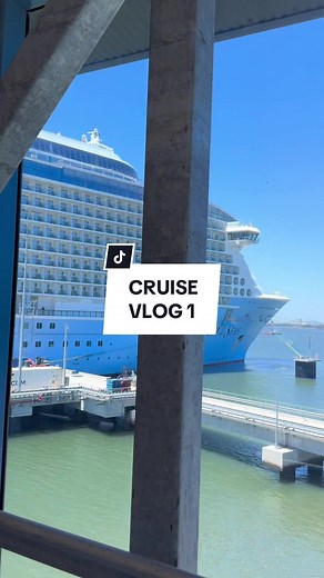 Exploring Boarding Day on the Quantum of the Seas