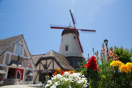 These 8 Small Towns in California Look and Feel Just Like Europe—From a Danish Village to the Rocky Coastline of England