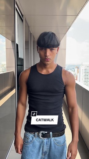 NOAH Catwalk Agency Model - Fashion Show Highlights