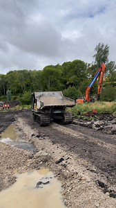 Morooka MST3000 VDR dumping a load without the need to turn the entire machine around | Awesome Earthmovers