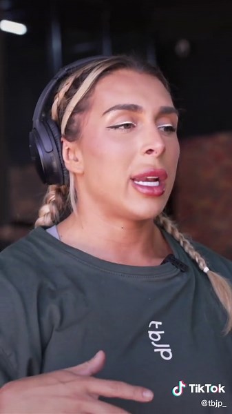 Shoulder Health Tips for Powerlifting and Bodybuilding by Kiera J