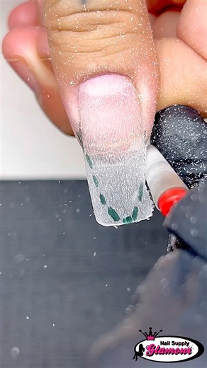 How to do Nails: Nail Hack using your nail bit to shape ur nail tips for a faster process ❗️💅