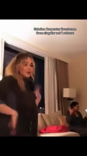 Sabrina Carpenter Singular Act 1 livestream — Singular party highlights