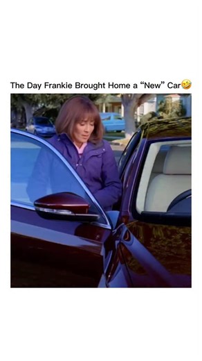 Cormuld on Instagram: "Follow @cormuld for more [🎬] The Middle The Middle (stylized as the middle.) is an American television sitcom that aired on ABC from September 30, 2009, to May 22, 2018. The series, set in the fictional town of Orson, Indiana, follows a lower-middle-class family living and facing the day-to-day struggles of home life, work and raising children."