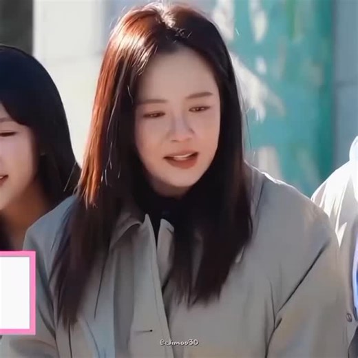 1.6K views · 197 reactions | Jihyo’s visuals in the latest episode are on another level. She keeps getting finer and finer. Every shot of her is flawless, and her presence just lights up the screen. Her beauty is truly next-level, and she keeps leaving us speechless. #songjihyo #송지효 #宋智孝 #ソンジヒョ | Kim Yea Ji | Facebook